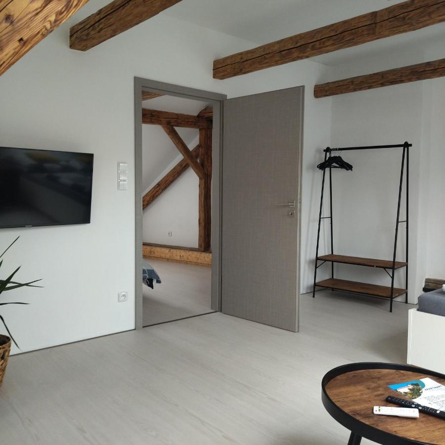 Apartmany S Vyhledem Na Zamek 温珀克 外观 照片